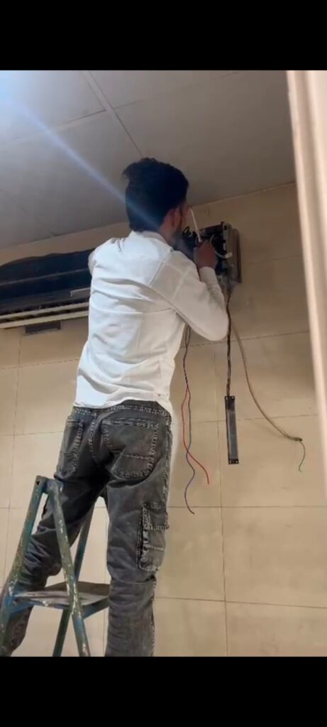 Fast & Reliable AC Repair Service in Panchkula. Trusted AC Repairing service in Zirakpur